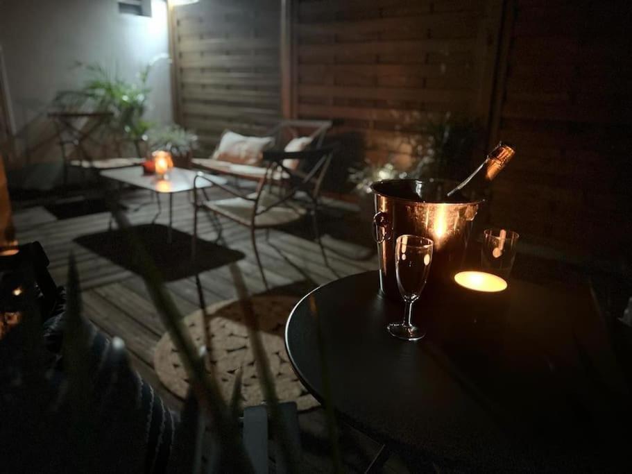 Le Plumeria - T1 Avec Un Spa Privatif Saint-Denis Esterno foto